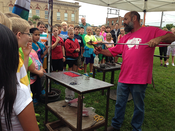Jon Offutt glass blowing demonstration