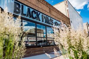 Photo of Black Paws building