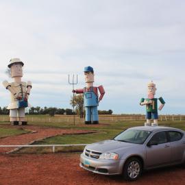 Tin Family on Enchanted Highway