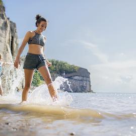 playing in the water at Lake Sakakawea