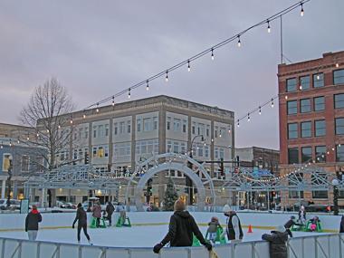 Ice Sating in Grand Forks