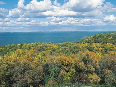 Boating on Devils Lake