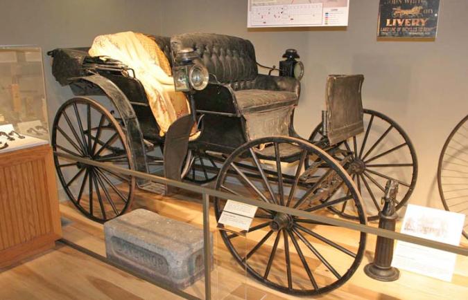 Former Governor's Mansion carriage