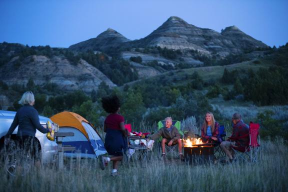 Family camping in the Badlands