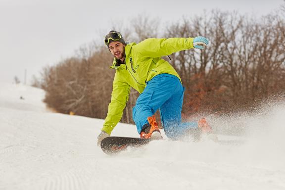 Frost fire snowboarding