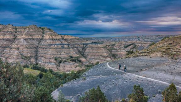 Hikers on the Caprock Coulee trail 