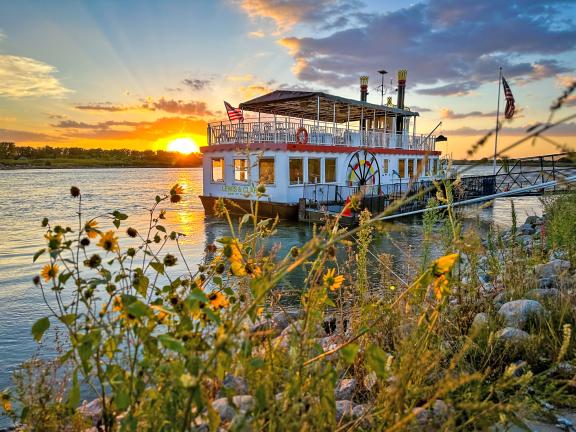 SS Bismarck - Lewis and Clark Riverboat 2025 Winner
