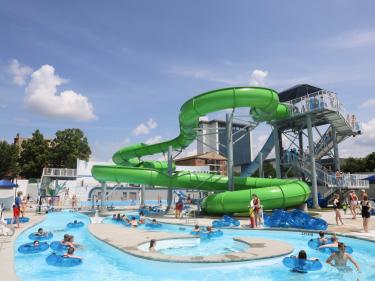 island park pool photo