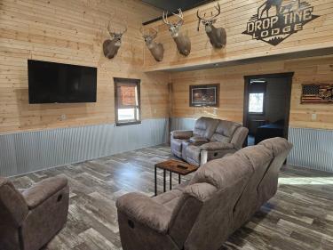 drop tine lodge ludden photo