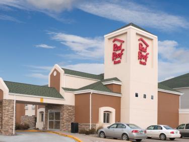 red roof inn fargo photo