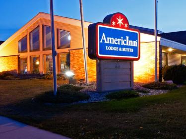 welcome to americinn of fargo photo