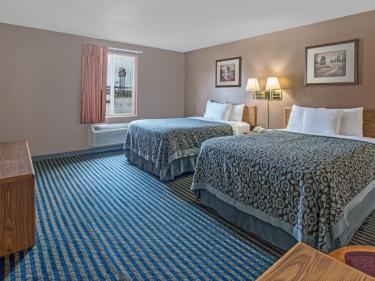 days inn jamestown photo