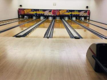 central city lanes bowling alley  photo