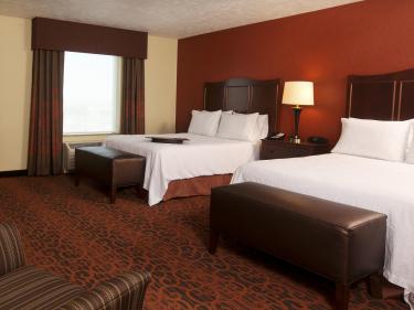 hampton inn & suites fargo medical center photo