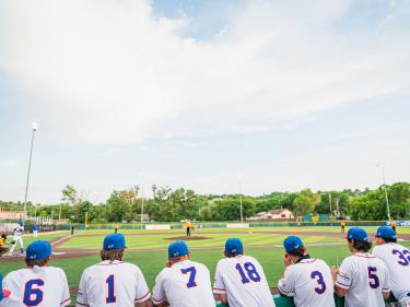 minot hot tots baseball photo