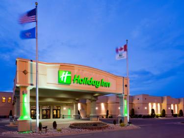 fargo holiday inn photo