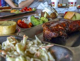 Pitchfork fondue meal