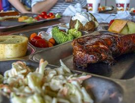Pitchfork fondue meal